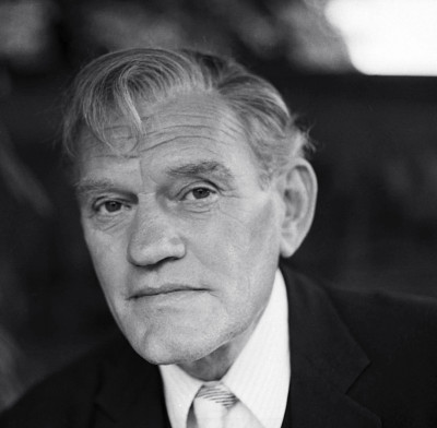 Harry Andrews profile Photo