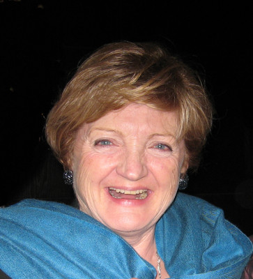 Julia McKenzie profile Photo