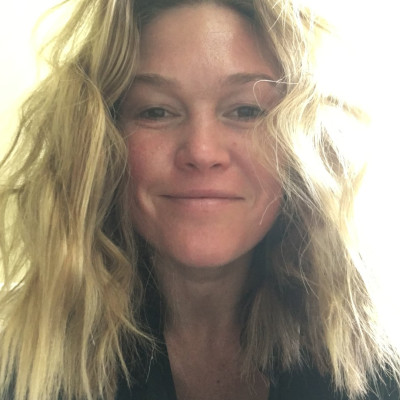 Julia Stiles profile Photo