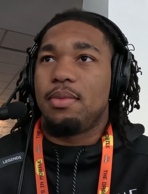 Mike Green (defensive end) profile Photo