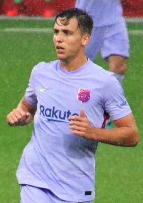 Nico González (footballer, born 2002) profile Photo