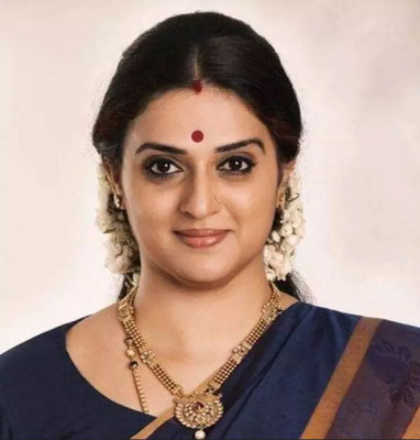Pavitra Lokesh profile Photo