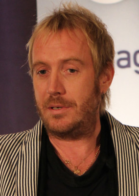 Rhys Ifans profile Photo