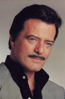 Robert Goulet profile Photo