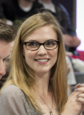 Sara Canning profile Photo