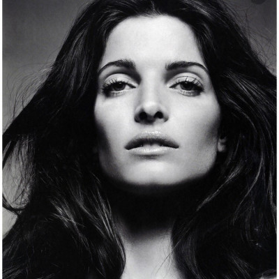Stephanie Seymour profile Photo
