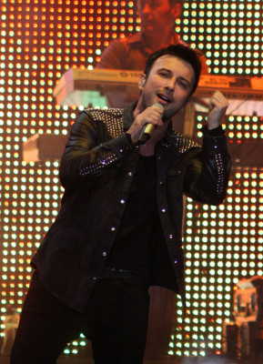 Tarkan (singer) profile Photo
