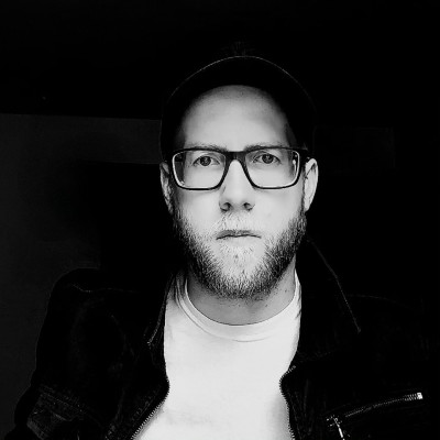 TJ Klune profile Photo