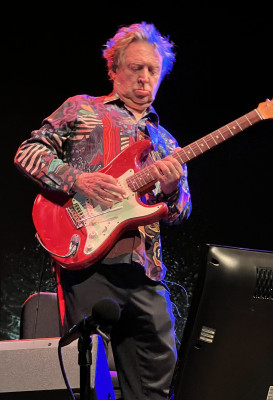 Andy Summers profile Photo