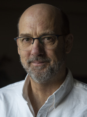 Anthony Edwards (actor) profile Photo