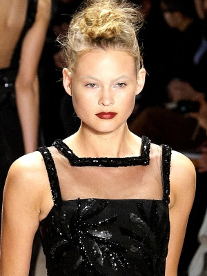 Behati Prinsloo profile Photo