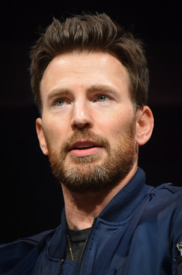 Chris Evans (actor) profile Photo
