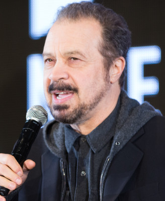 Edward Zwick profile Photo