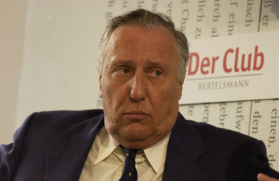 Frederick Forsyth profile Photo