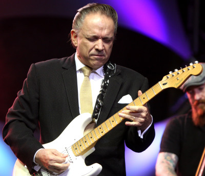 Jimmie Vaughan profile Photo