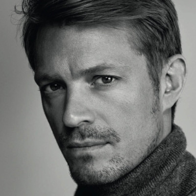 Joel Kinnaman profile Photo