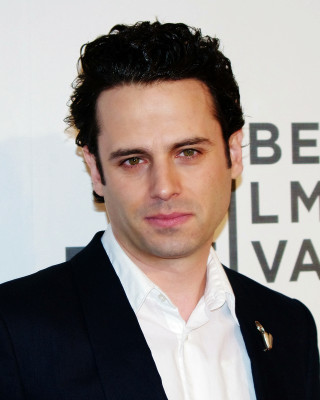 Luke Kirby profile Photo