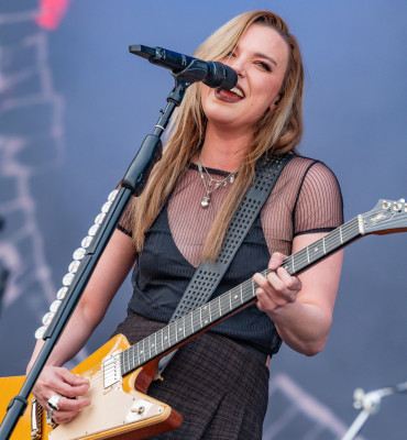 Lzzy Hale profile Photo