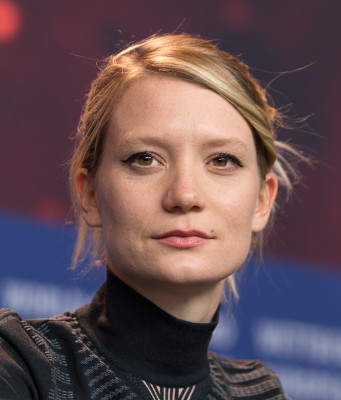 Mia Wasikowska profile Photo