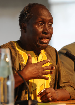 Ngũgĩ wa Thiong'o profile Photo