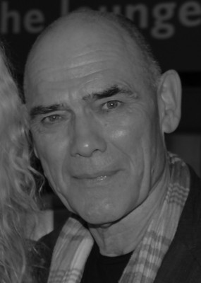 Peter Guinness (actor) profile Photo