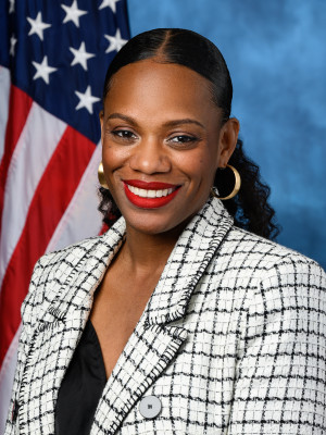 Summer Lee profile Photo