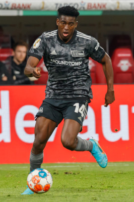 Taiwo Awoniyi profile Photo