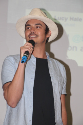 Tyler Blackburn profile Photo