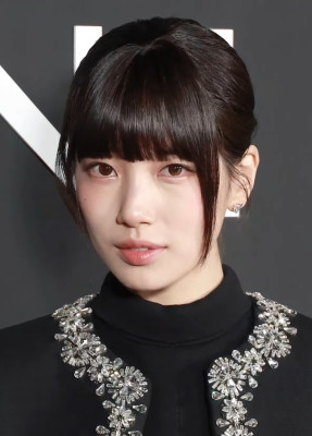 Bae Suzy profile Photo
