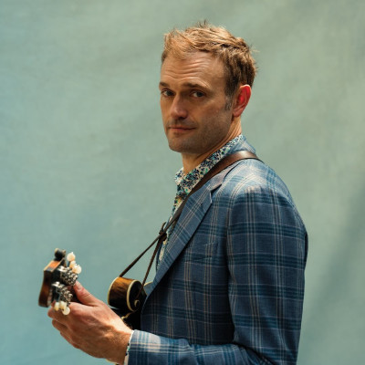 Chris Thile profile Photo