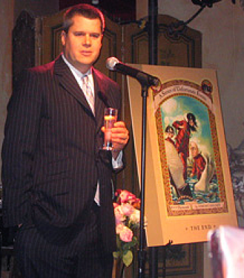Daniel Handler profile Photo