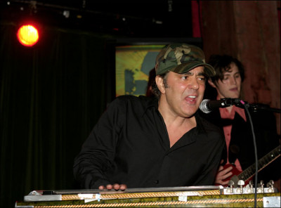 Daniel Lanois profile Photo