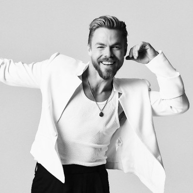 Derek Hough profile Photo