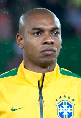 Fernandinho (footballer, born May 1985) profile Photo