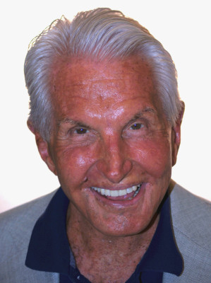 George Hamilton (actor) profile Photo