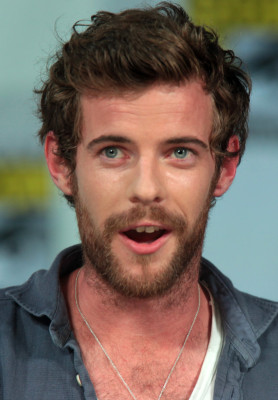 Harry Treadaway profile Photo