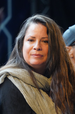 Holly Marie Combs profile Photo