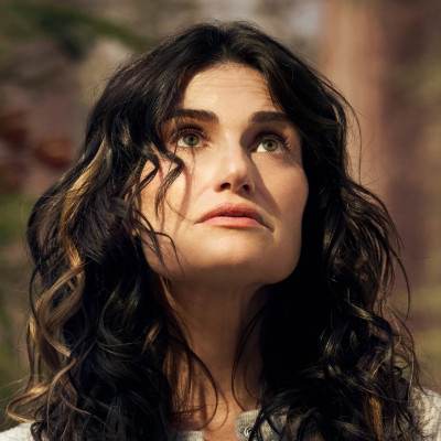Idina Menzel profile Photo