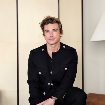 Jeremiah Brent profile Photo