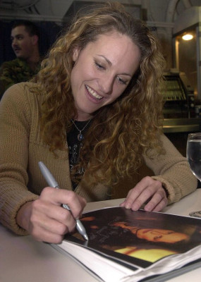 Jerri Manthey profile Photo