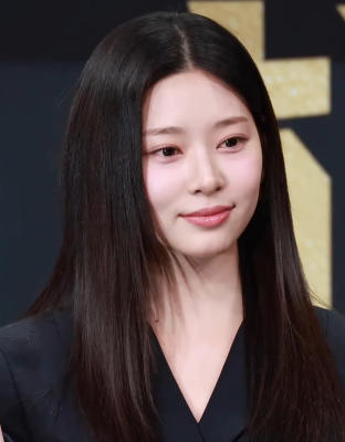 Kim Min-ju profile Photo