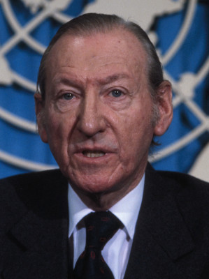 Kurt Waldheim profile Photo