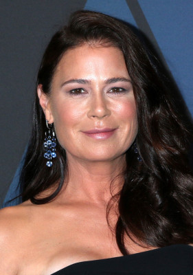 Maura Tierney profile Photo