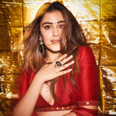 Nupur Sanon profile Photo