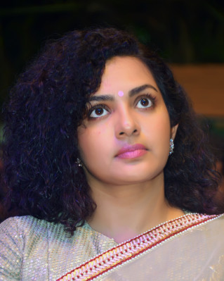 Parvathy Thiruvothu profile Photo