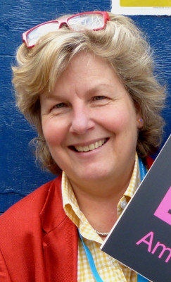 Sandi Toksvig profile Photo