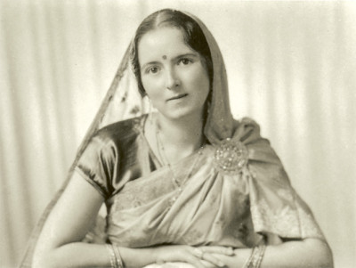 Savitri Devi profile Photo