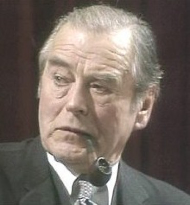 Sebastian Shaw (actor) profile Photo