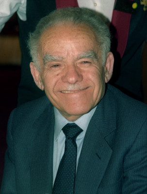 Yitzhak Shamir profile Photo