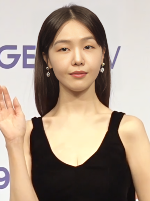 Bang Min-ah profile Photo